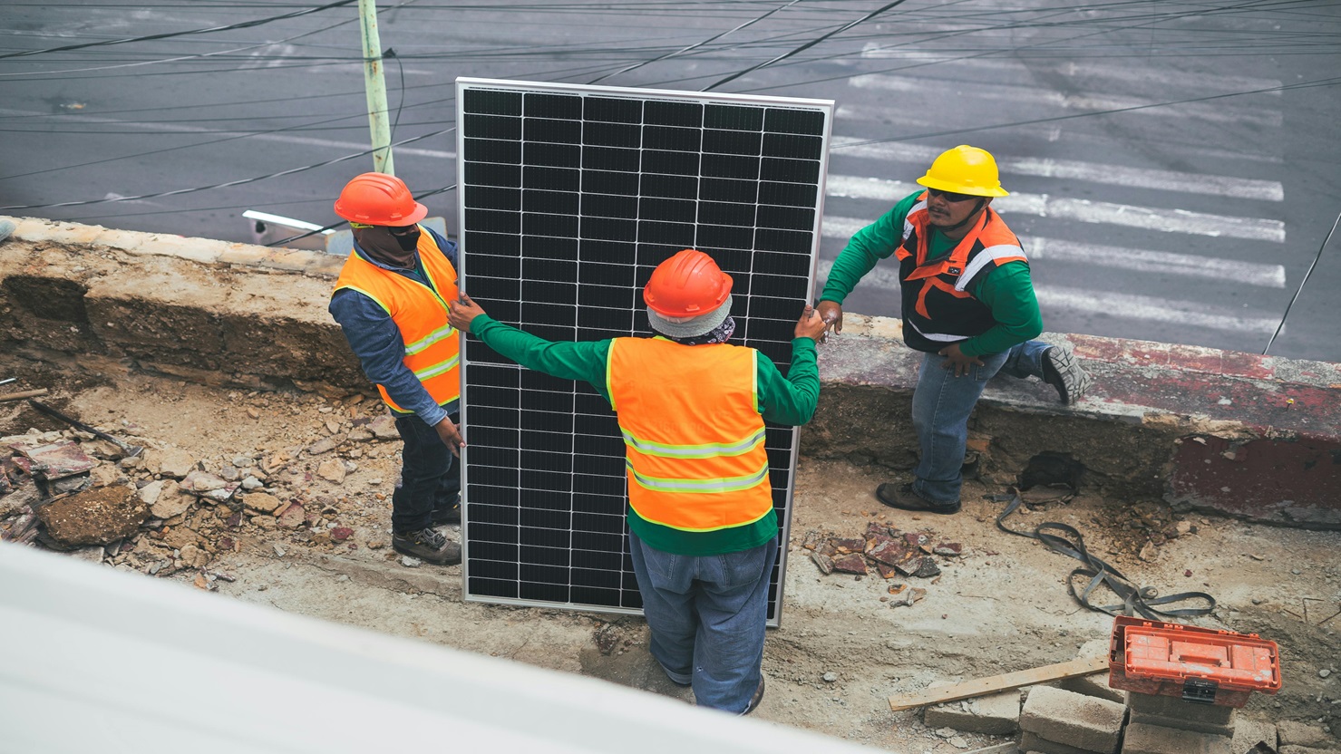 Investing in Solar Energy: The Importance of Reliable Warranties with GREEN POWER